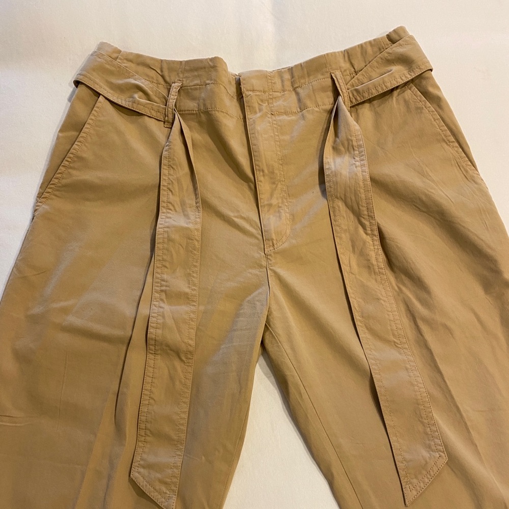 Ralph Lauren size 8 paper bag cotton pants. Never worn. New w/o tags.